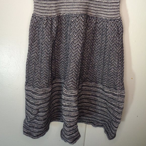 Knitted & Knotted Sleeveless V-Neck Mid Length Wool Blend Fit Flare Flowy Dress - Picture 8 of 9